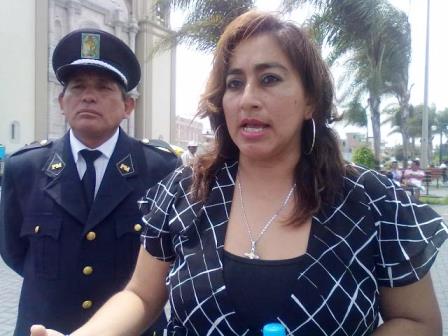 jefa-comercializacion-municipio-surenio