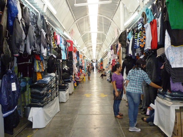 mercado-losferroles-comerciantes